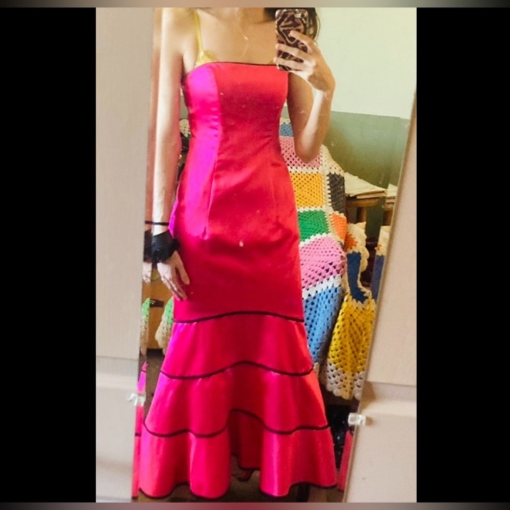 90s/Y2K Barbie Goth Hot Pink and Black Strapless Prom Formal Dress